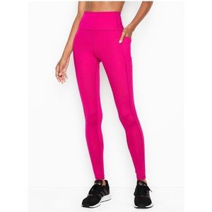 Victoria’s Secret Essential Leggings in Wicked Rose